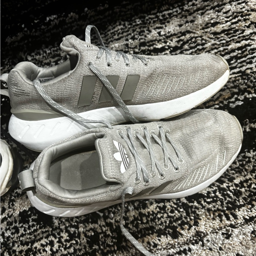 Big Kids Adidad